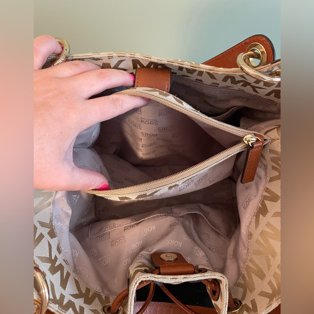 Michael Kors Tan and Brown Ludlow Canvas Logo Bag - Picture 9 of 12
